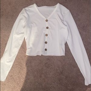 white long sleeve crop top